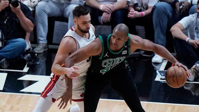 pp电子官网-双塔令热火难以逾越 强势防守助绿军攻克天王山